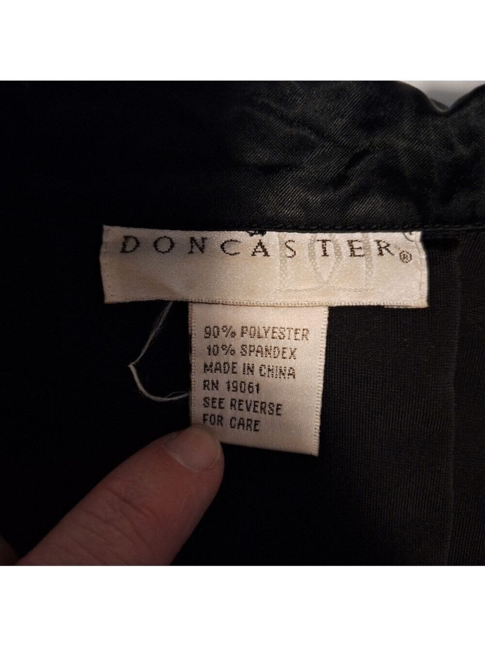 Doncaster Black Crushed Velvet Two Button Vintage Blazer Jacket Large - Picture 6 of 6